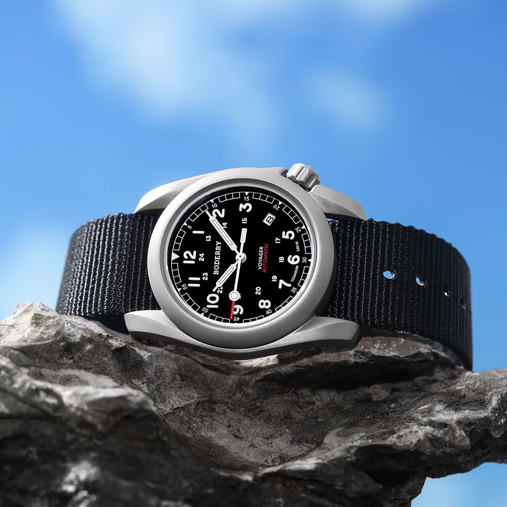 Field Watch Titanium 100M Sapphire - ساعة بوديري فيلد ووتش فوييجر للرجال