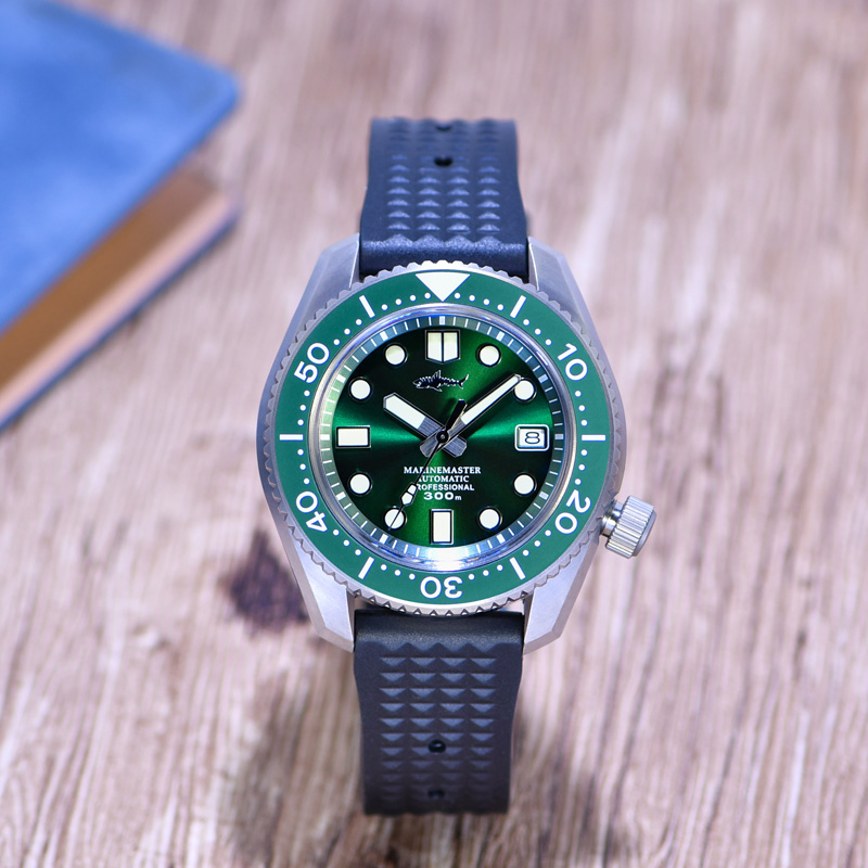 Titanium Automatic Watch 300M Sapphire - ساعة غوص هيمندالر تيتانيوم MM300 مقاومة