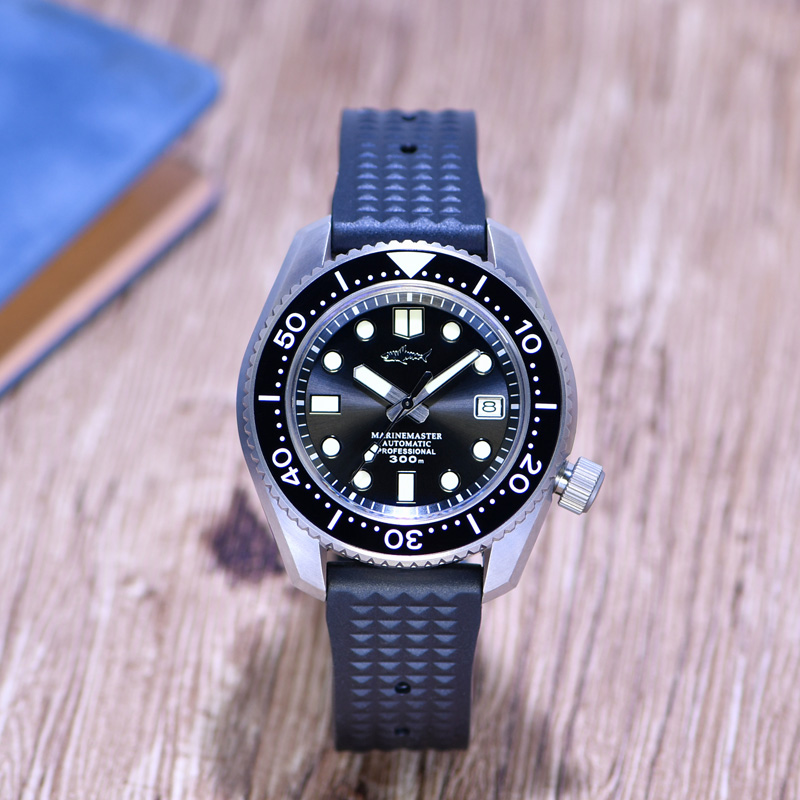Titanium Automatic Watch 300M Sapphire - ساعة هيمندالر تيتانيوم MM300 للغوص مقاومة