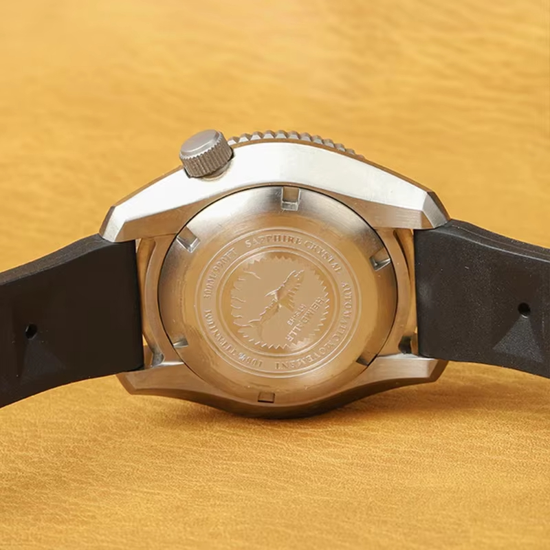 ساعة هيمندالر تيتانيوم MM300 م - مراجعة Titanium Automatic Watch 300M Sapphire وسعره