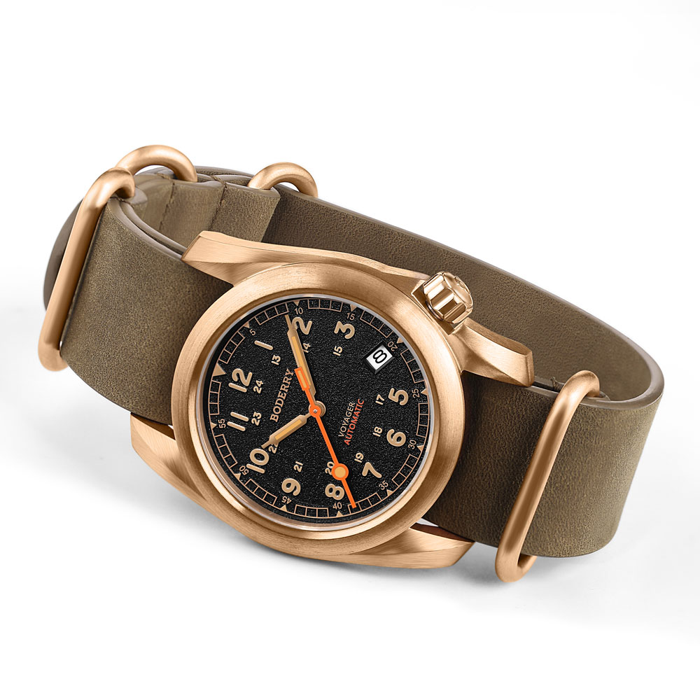ساعات Boderry Field حافظة برون - مراجعة Field Watch Titanium 100M Sapphire وسعره