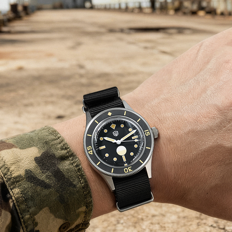 Watchdives WD50Ti ساعة الغوص N - مراجعة Titanium Automatic Watch 300M Sapphire وسعره